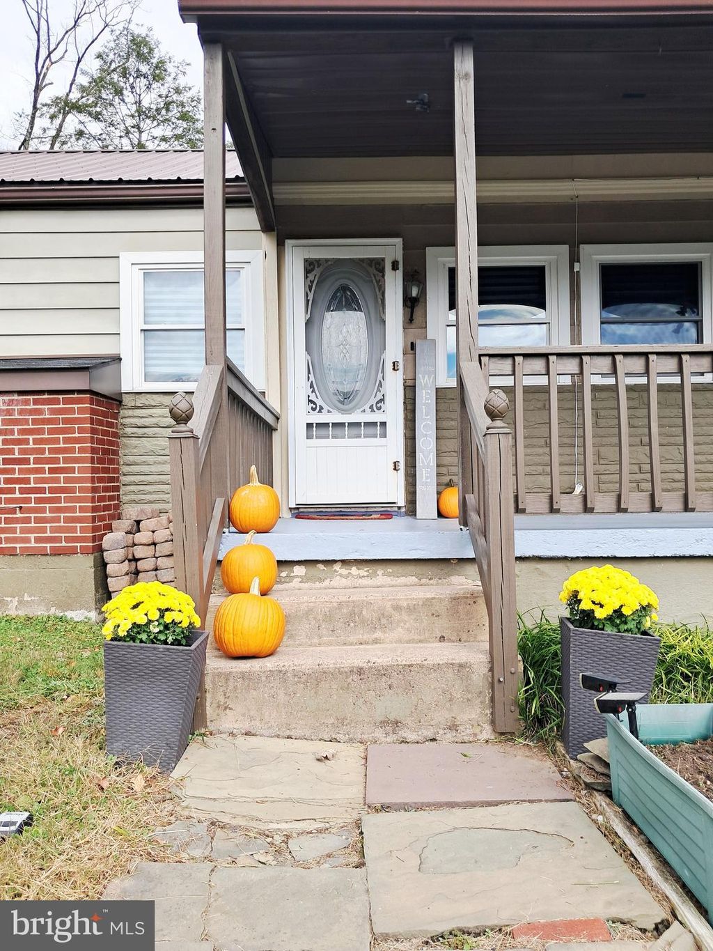 Photo of 6 Oak Ln, LOCK HAVEN, PA 17745 (MLS # PACL2025286)