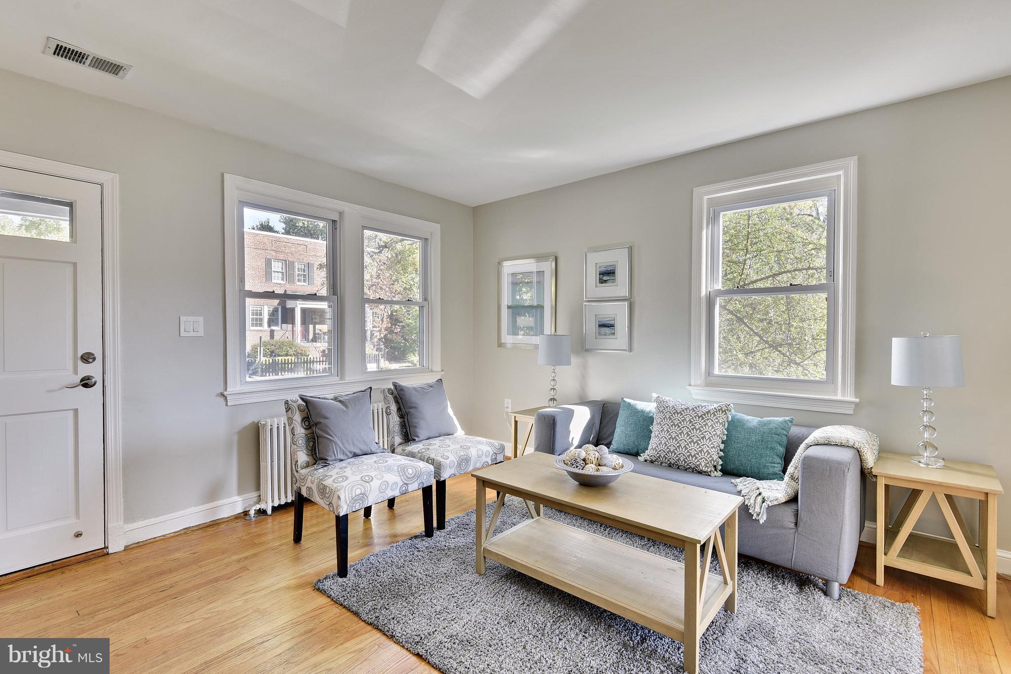 ROSEMONT PARK - Residential