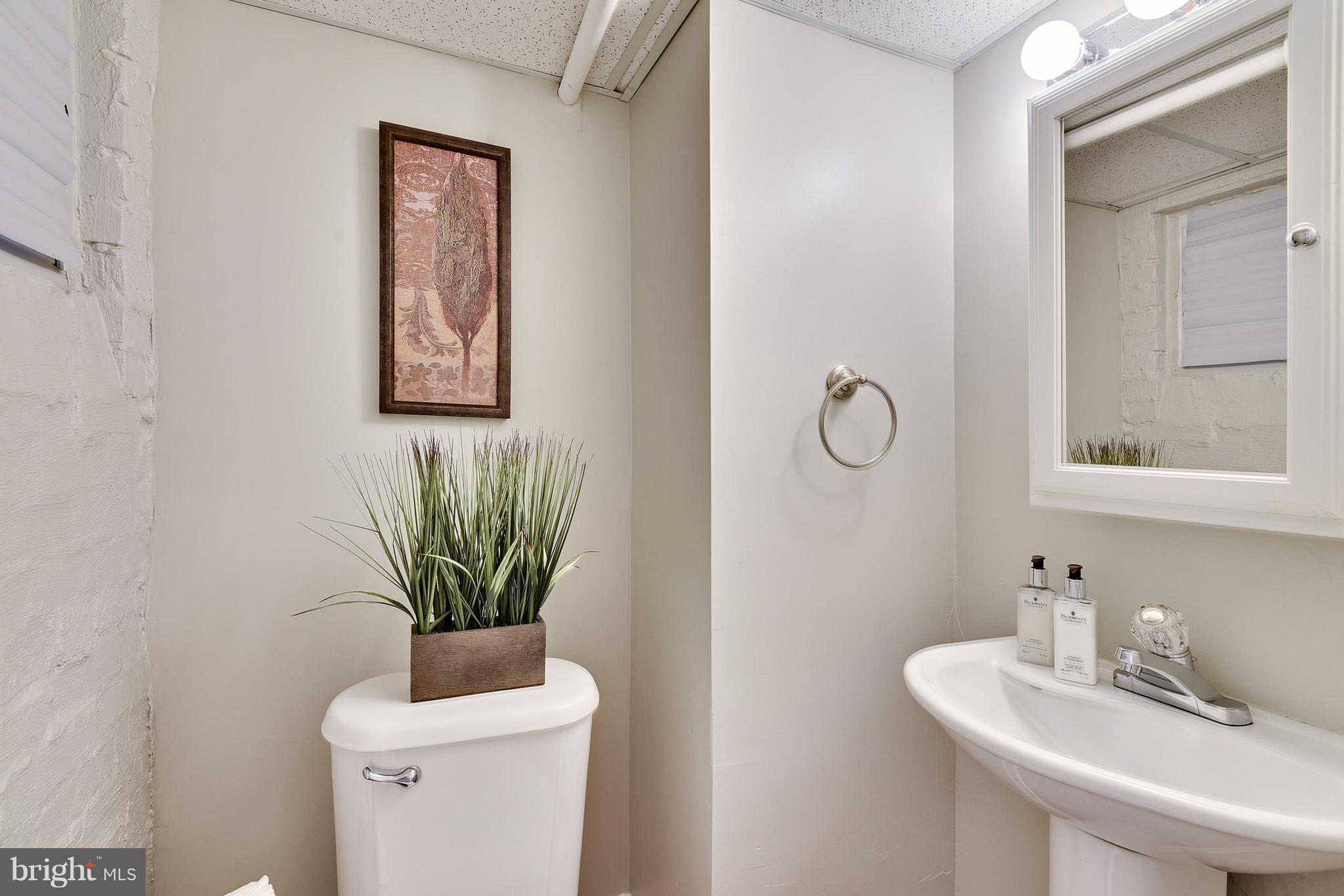 ROSEMONT PARK - Residential