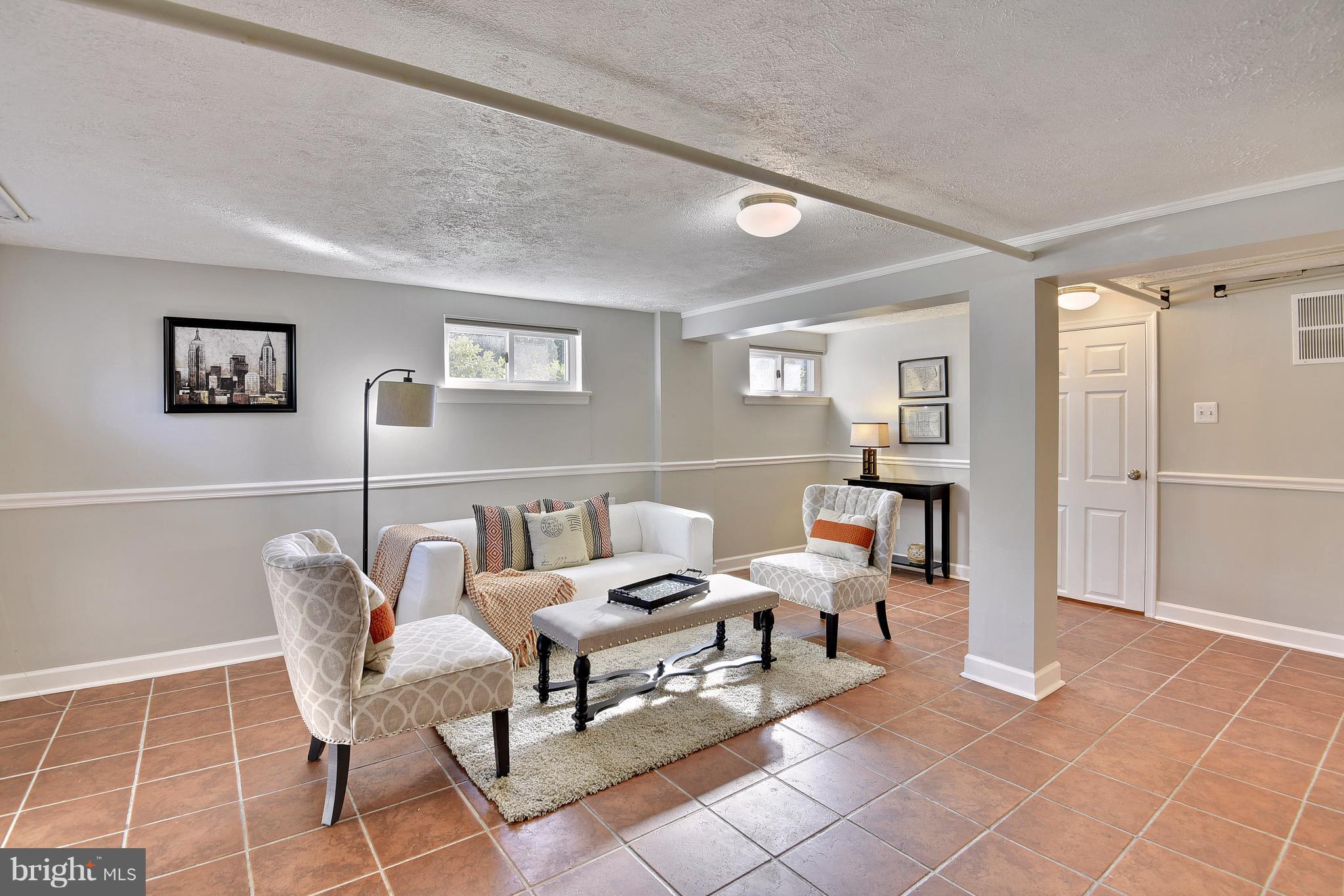 ROSEMONT PARK - Residential