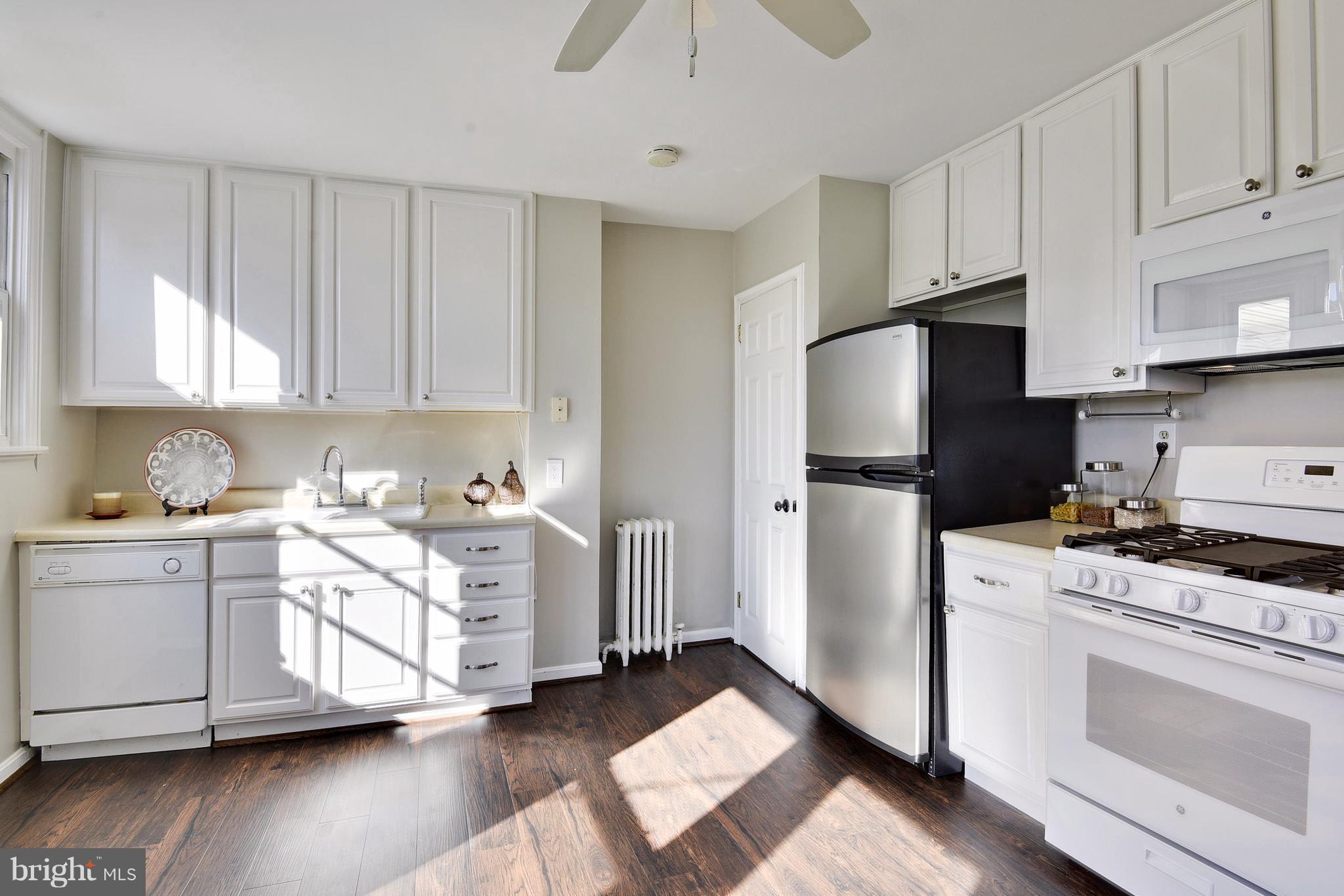 ROSEMONT PARK - Residential