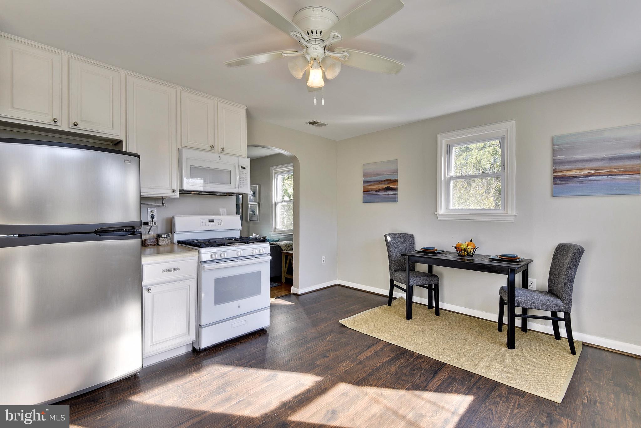 ROSEMONT PARK - Residential