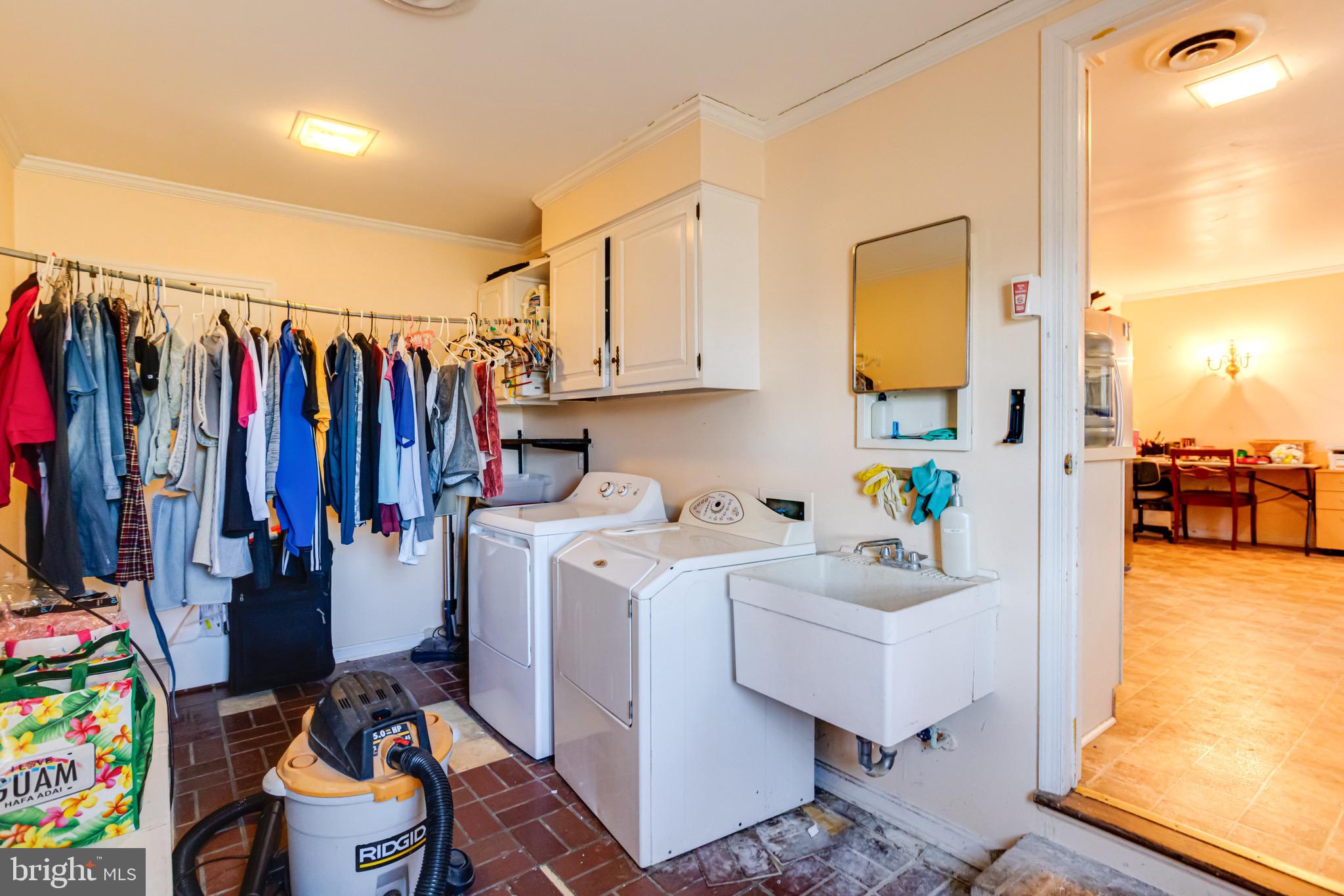 CEDAR POINT - Residential