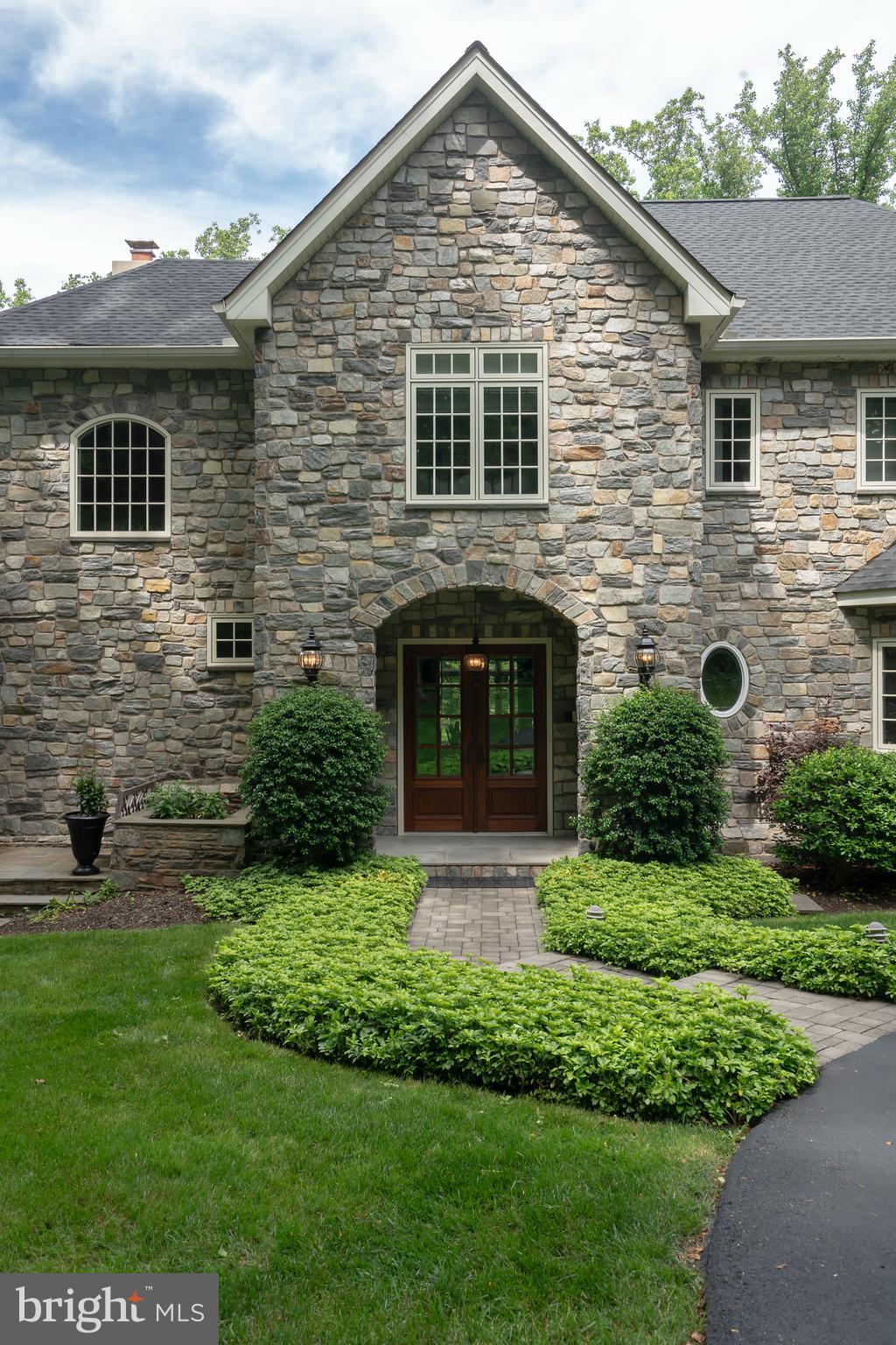 FORT WASHINGTON - Residential