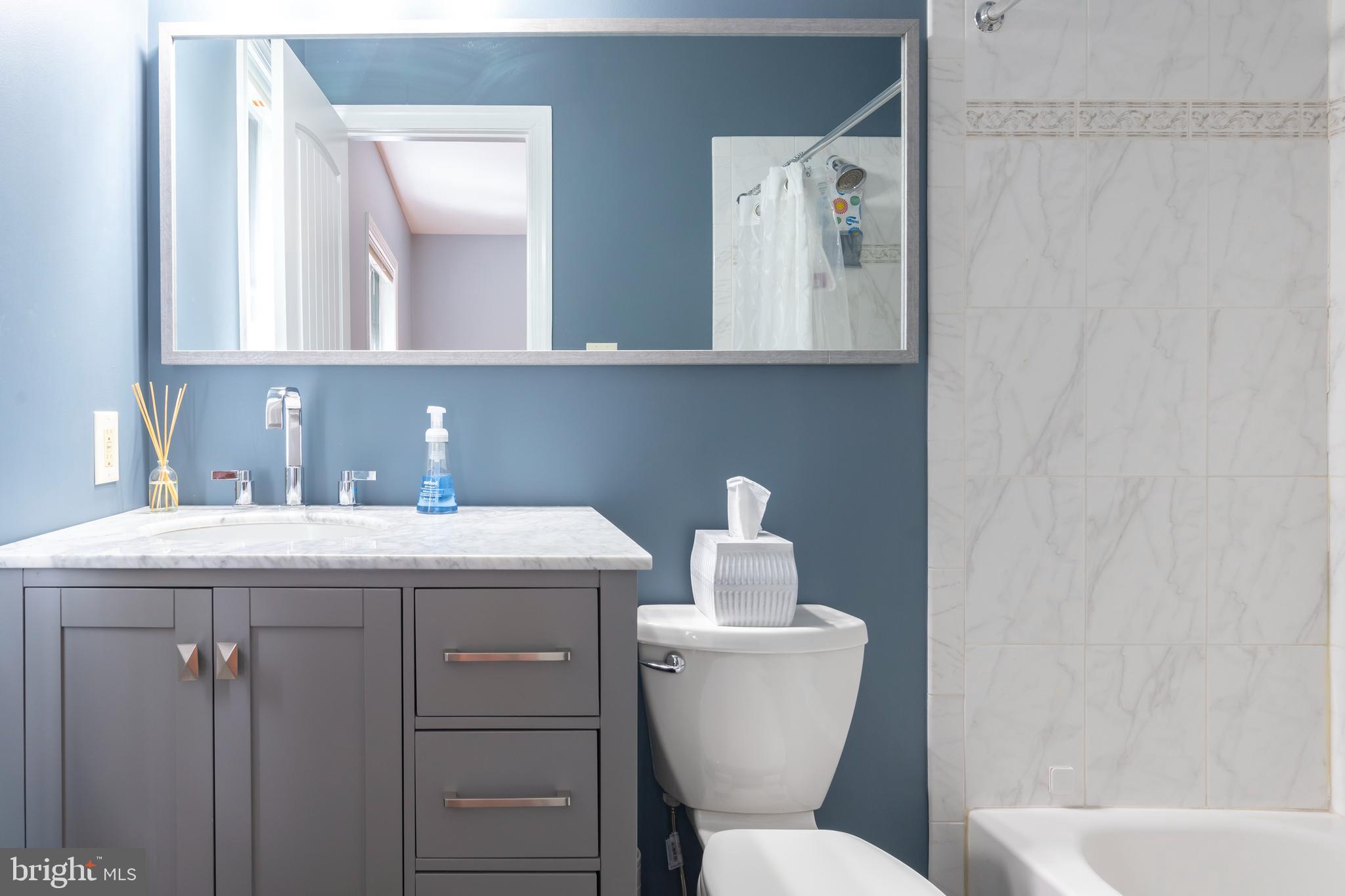 FORT WASHINGTON - Residential