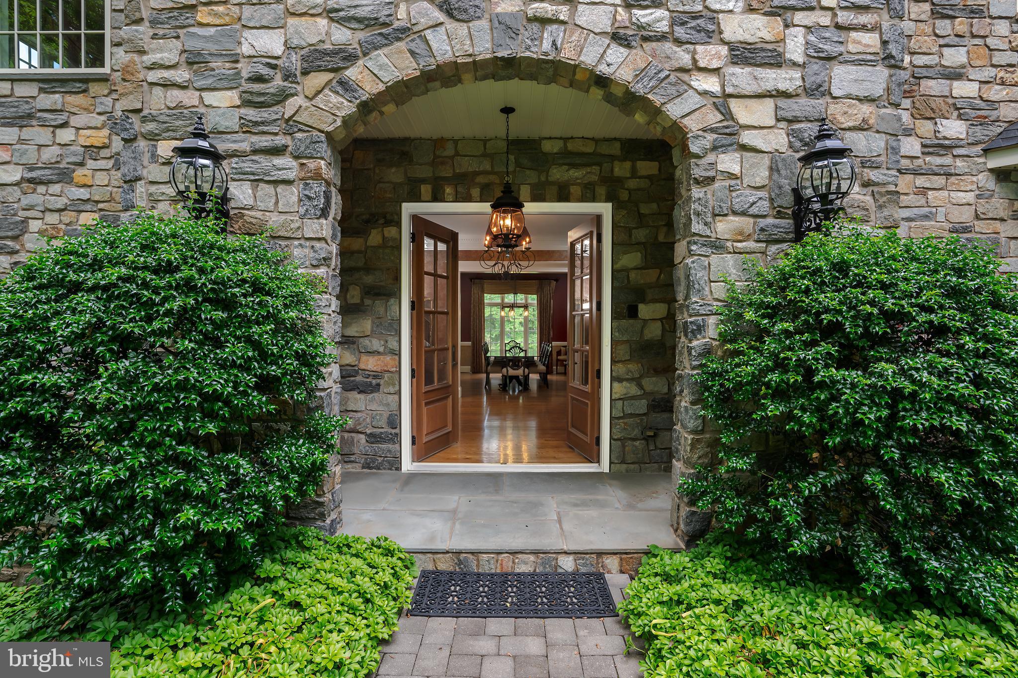 FORT WASHINGTON - Residential