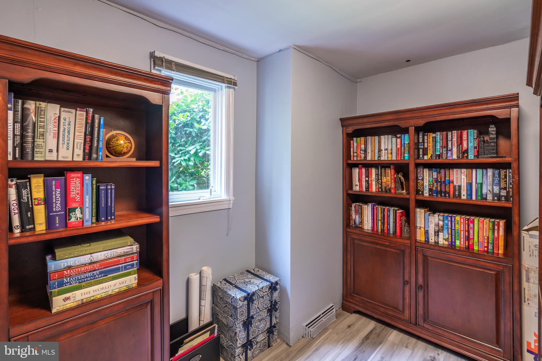 FORT WASHINGTON - Residential