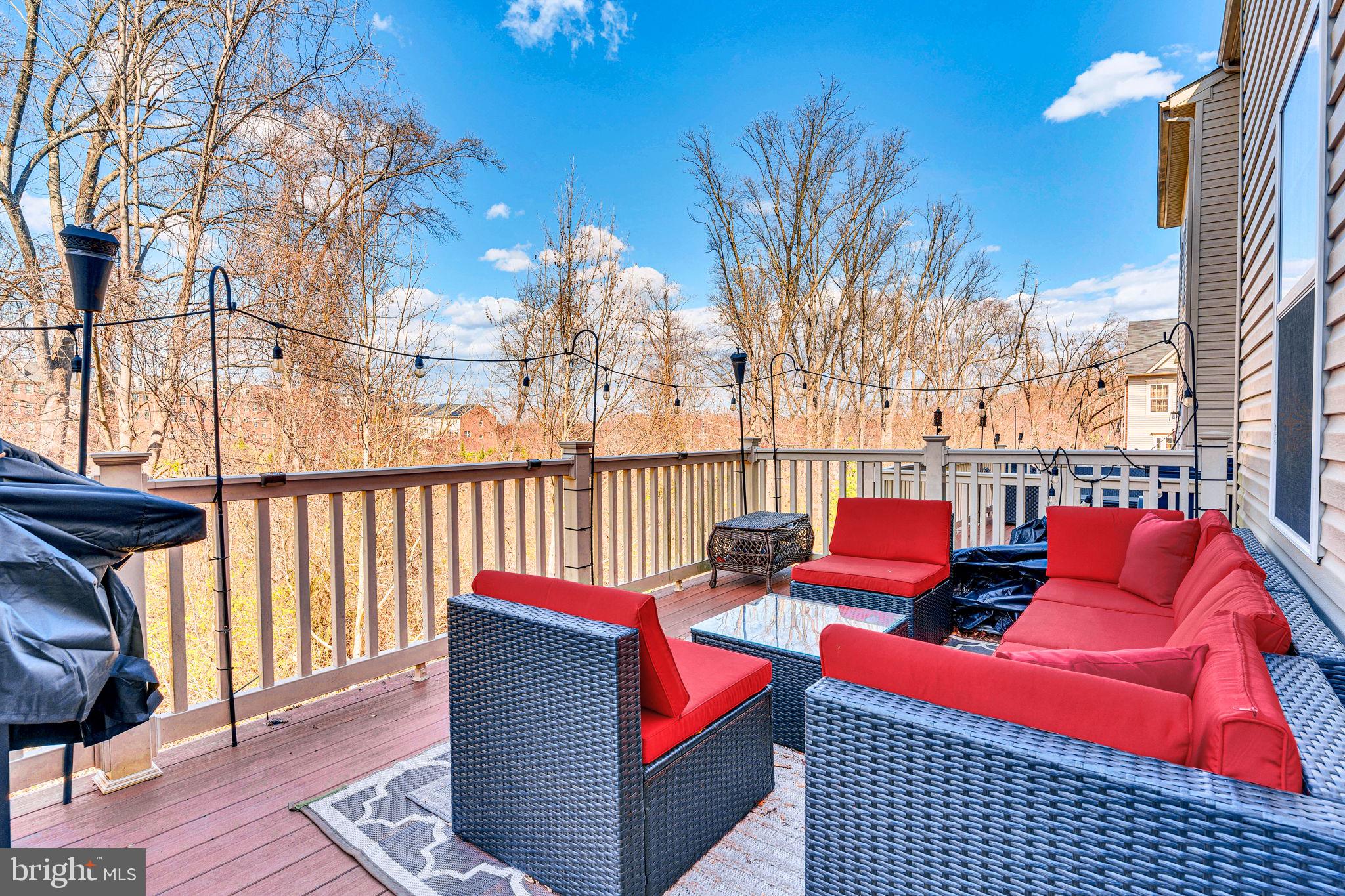 THE PARK AT ADDISON METRO - Residential