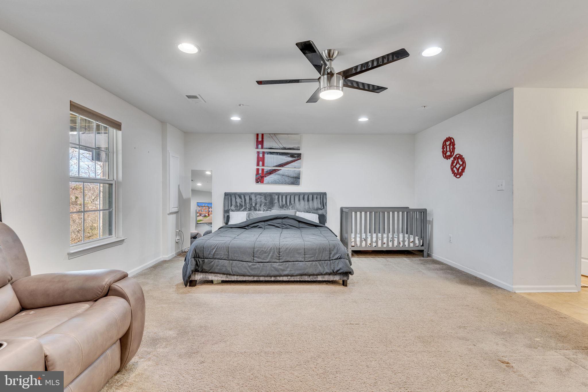 THE PARK AT ADDISON METRO - Residential