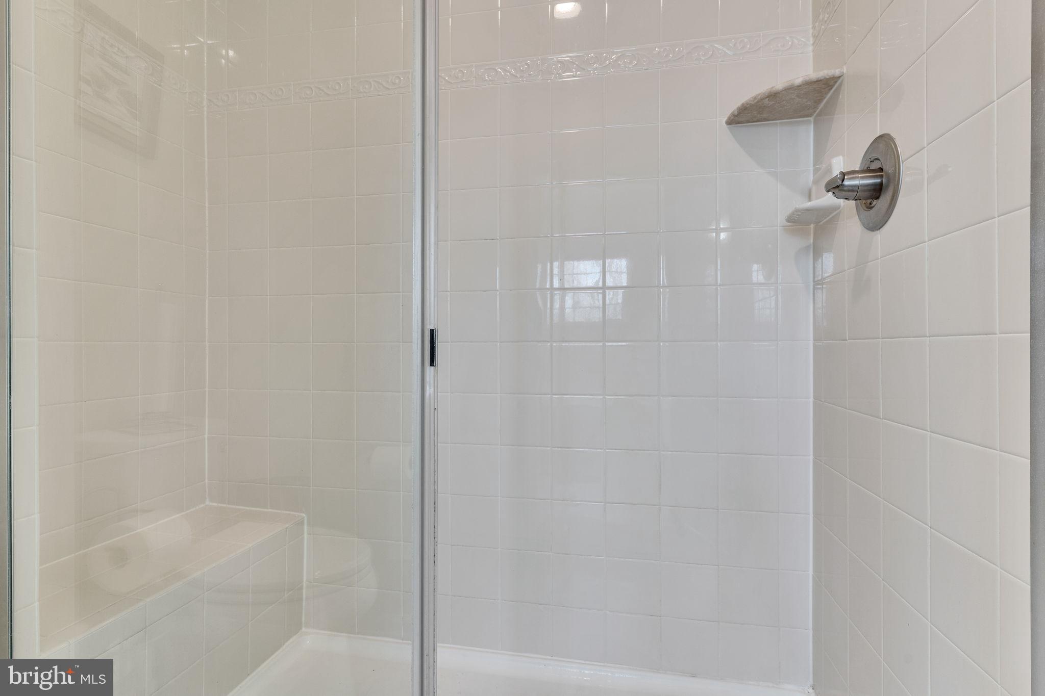 THE PARK AT ADDISON METRO - Residential