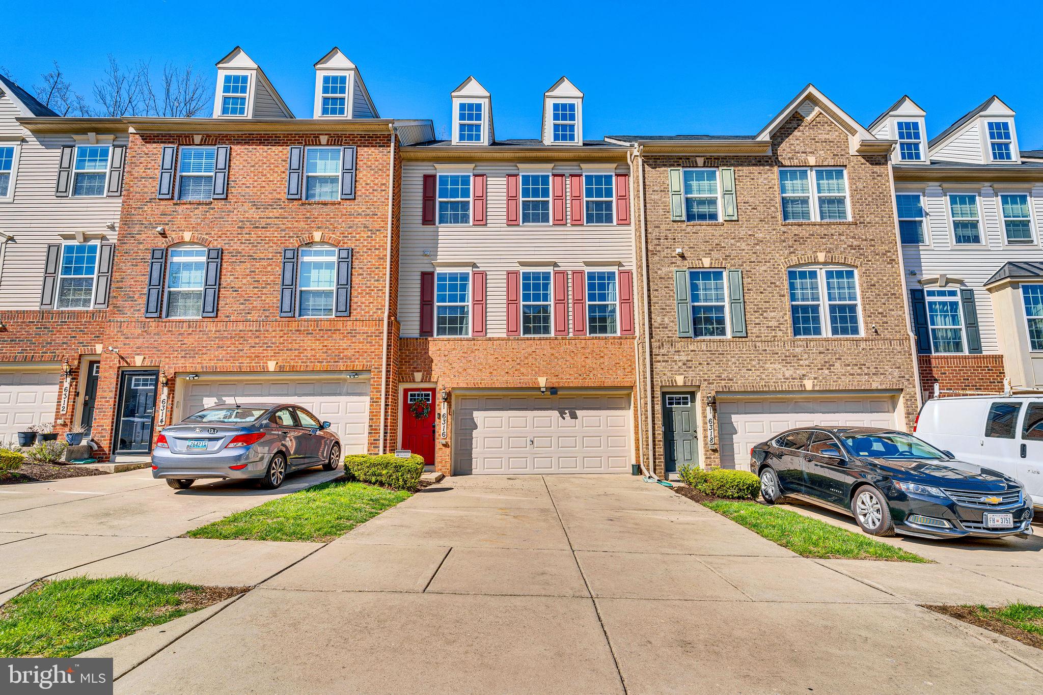 THE PARK AT ADDISON METRO - Residential