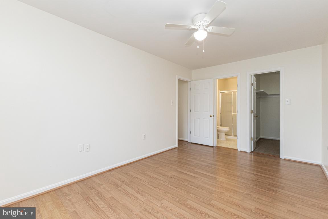 ROLLING OAKS - Residential Lease