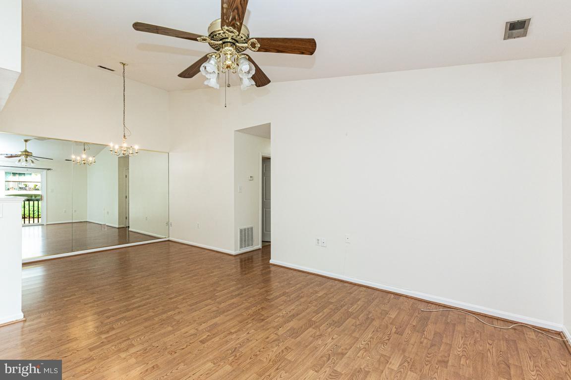 ROLLING OAKS - Residential Lease