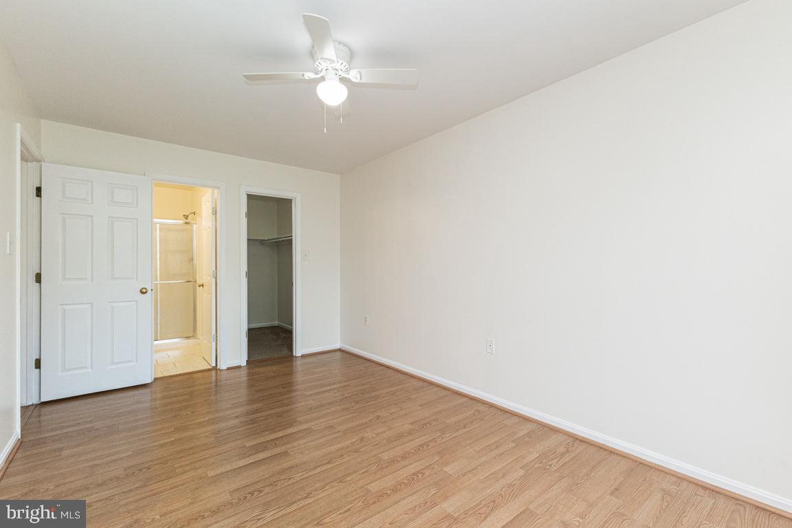 ROLLING OAKS - Residential Lease