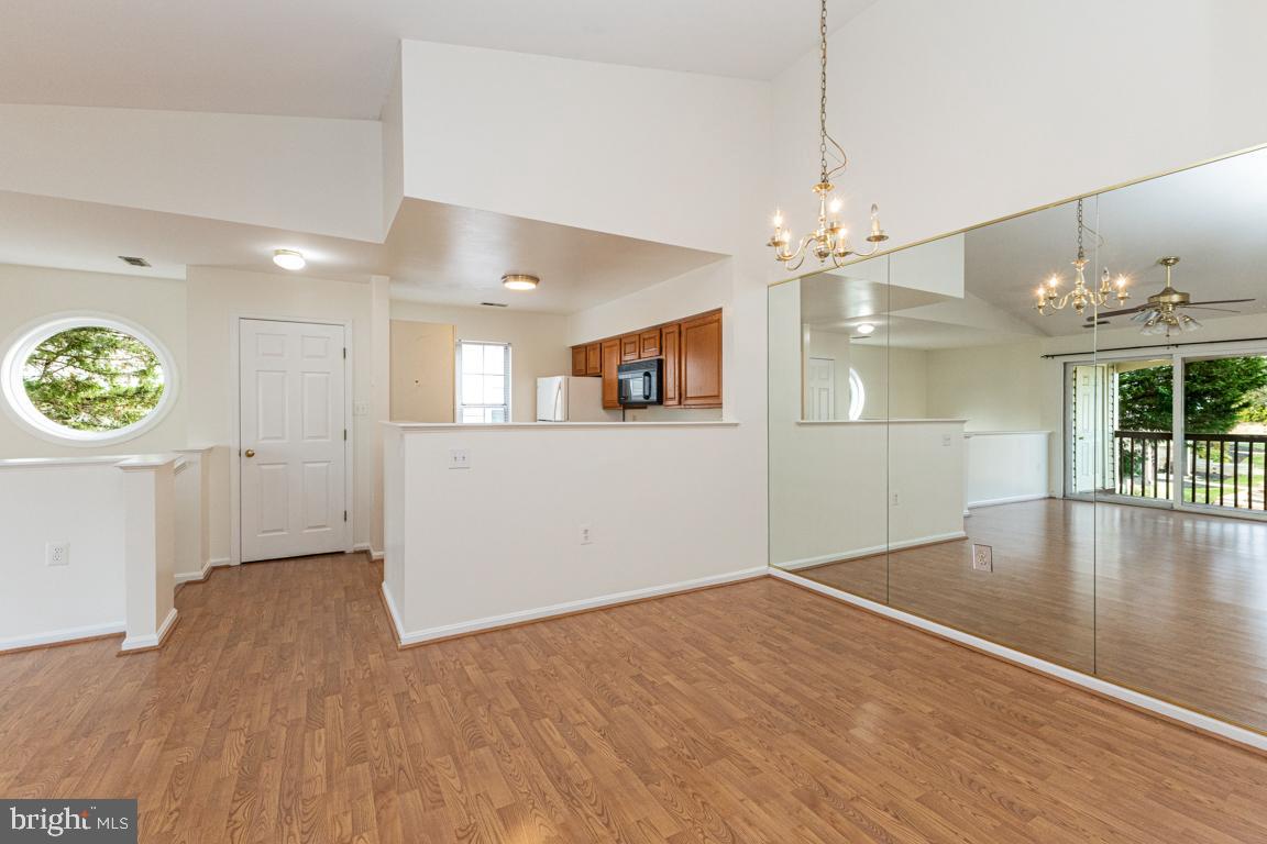 ROLLING OAKS - Residential Lease