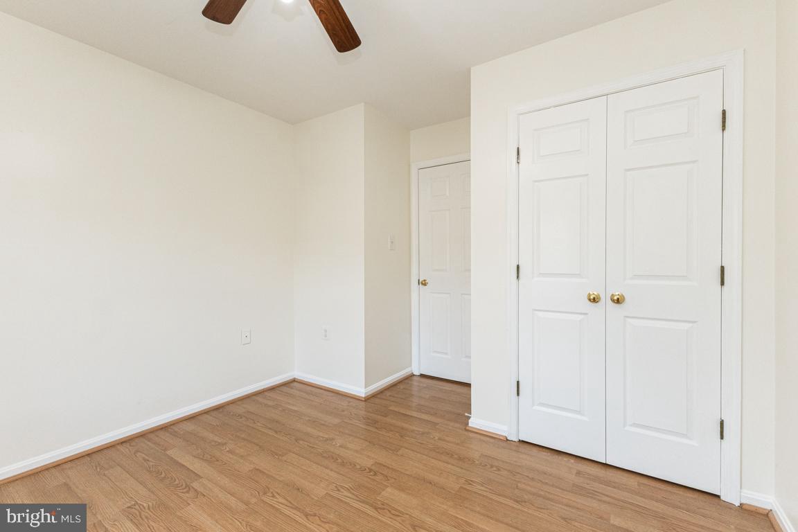 ROLLING OAKS - Residential Lease