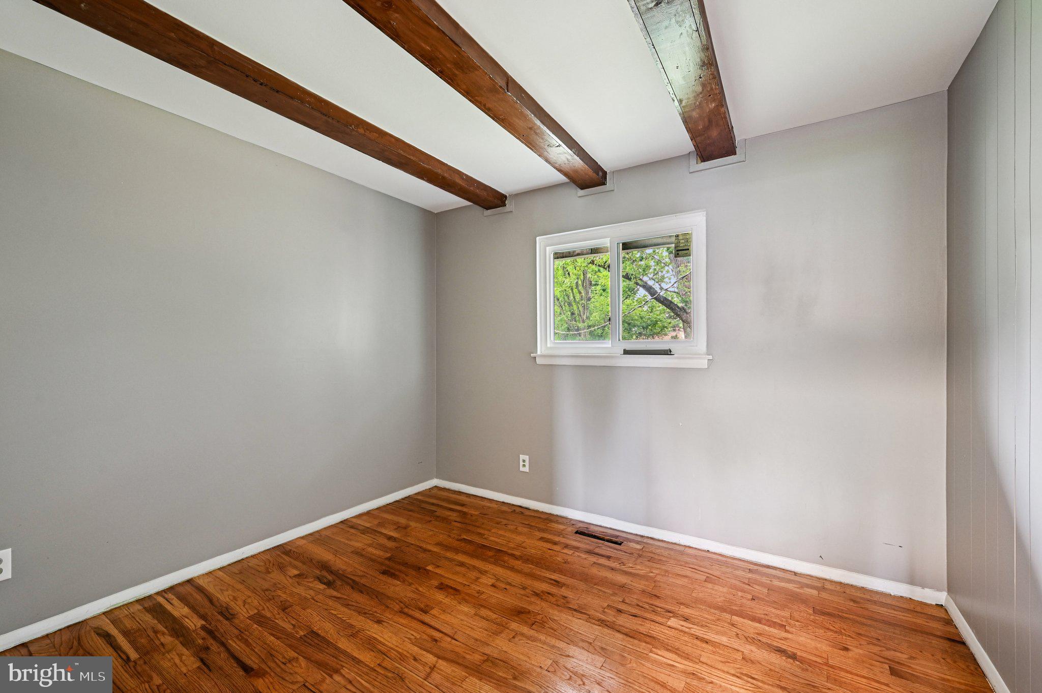 LAYDON PARK - Residential