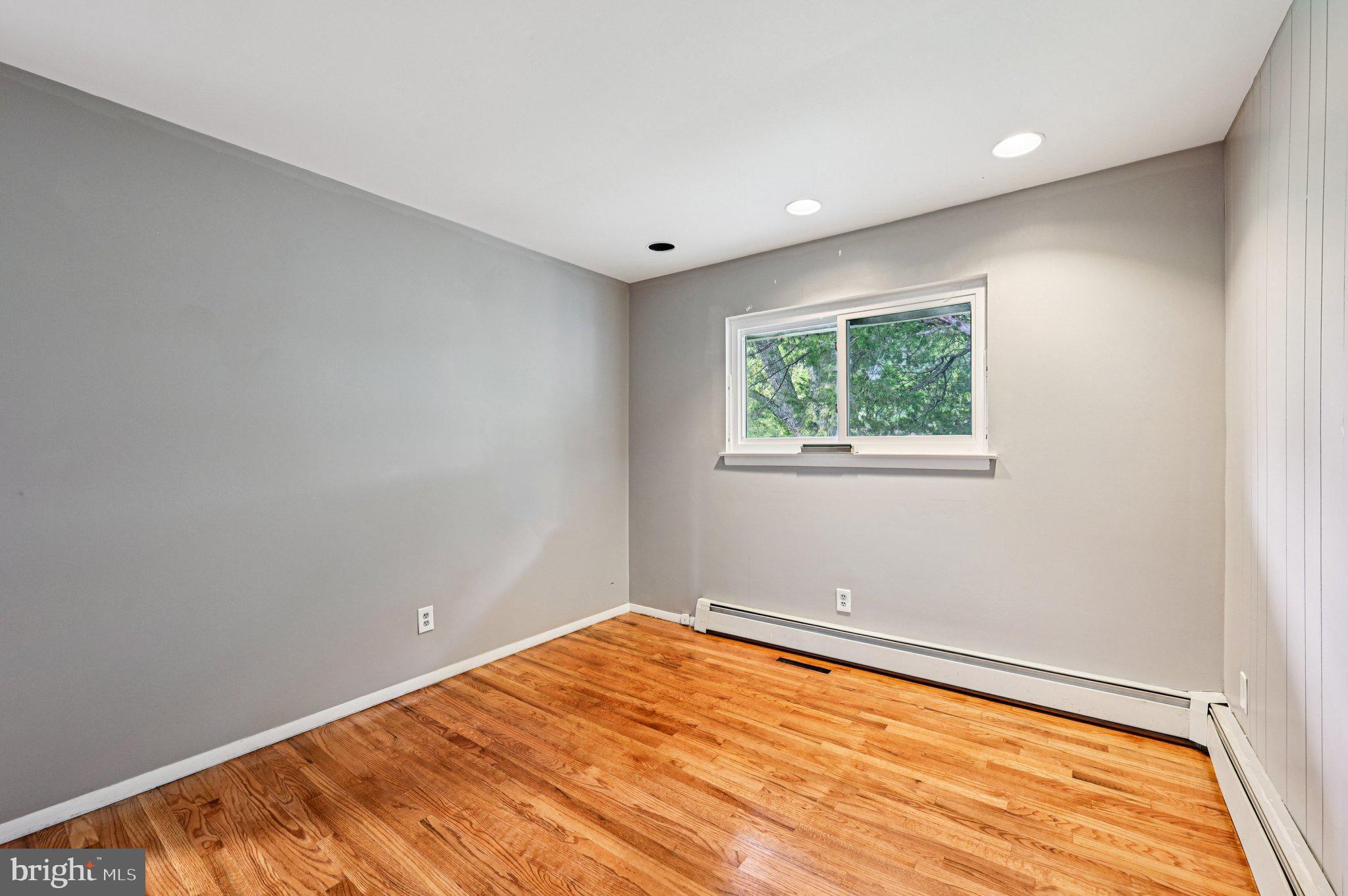 LAYDON PARK - Residential