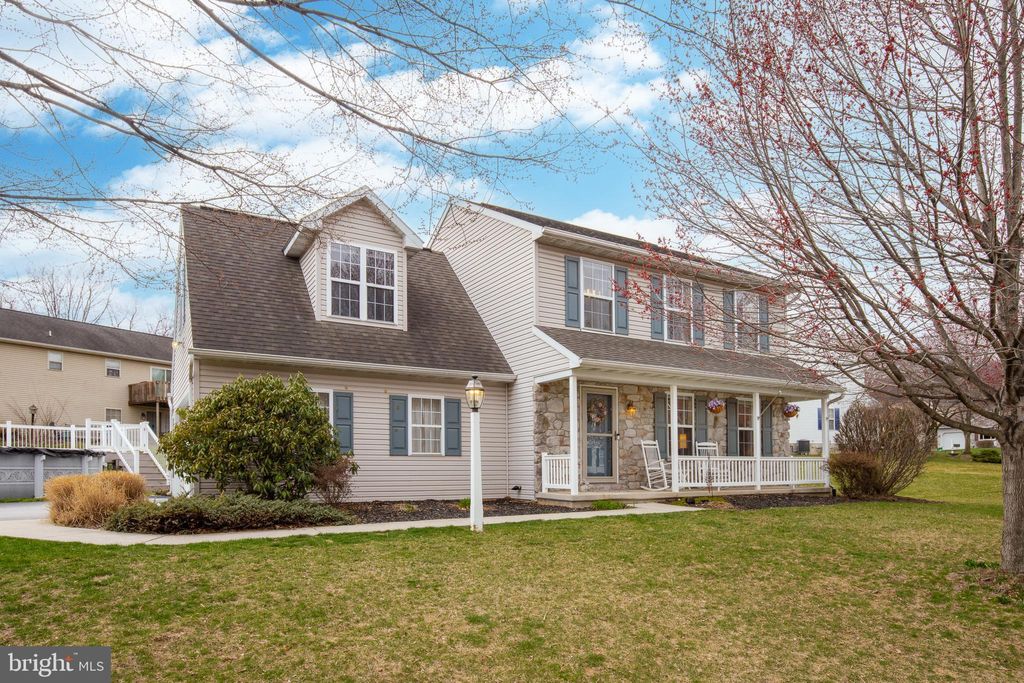 Photo of 101 Gard Court, COLUMBIA, PA 17512 (MLS # PALA2065842)