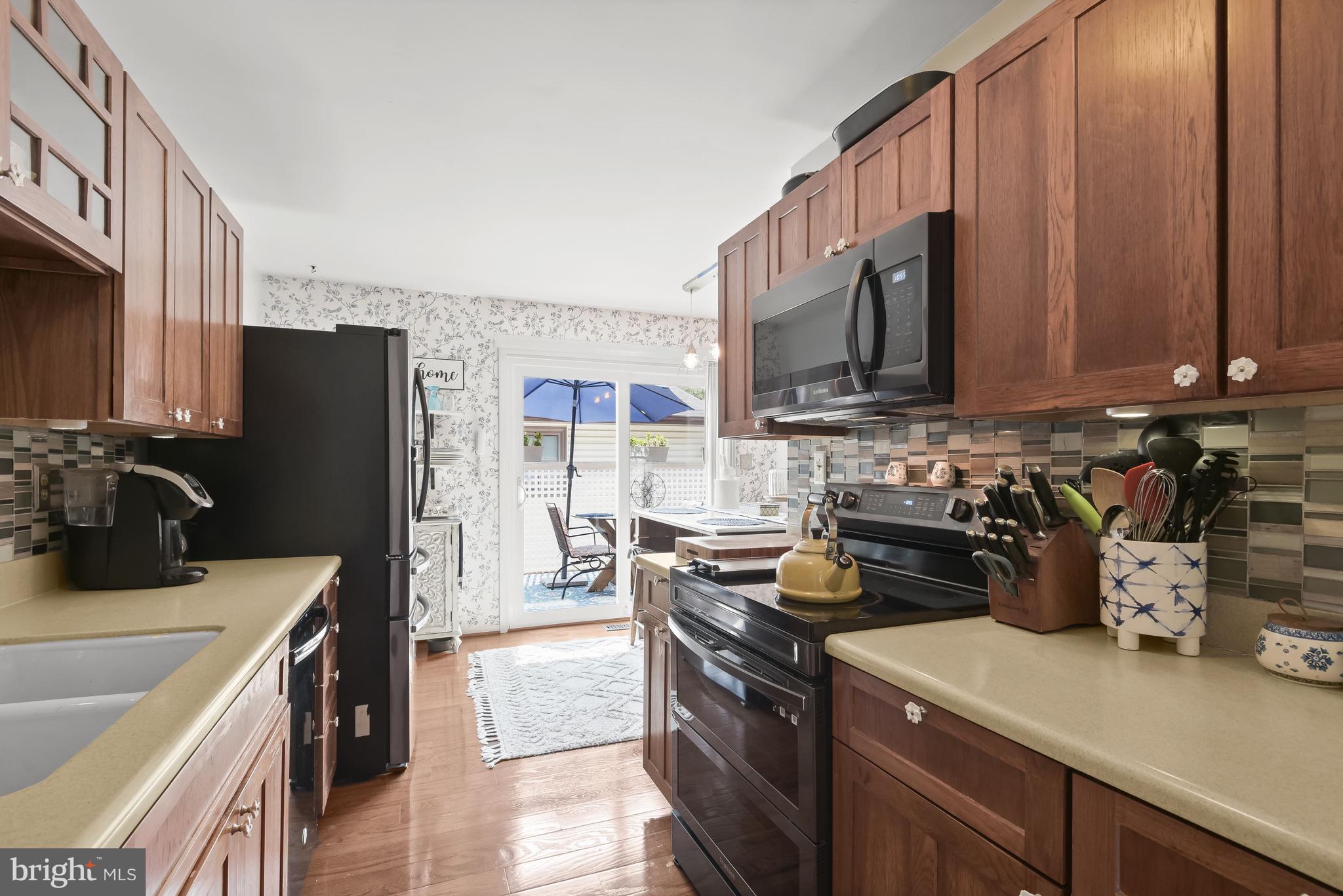 HIGH RIDGE PARK - Residential