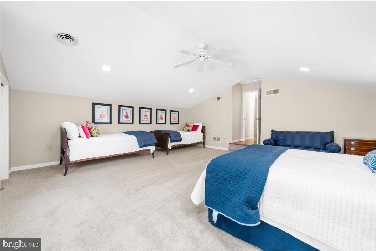 WATERGLEN - Residential