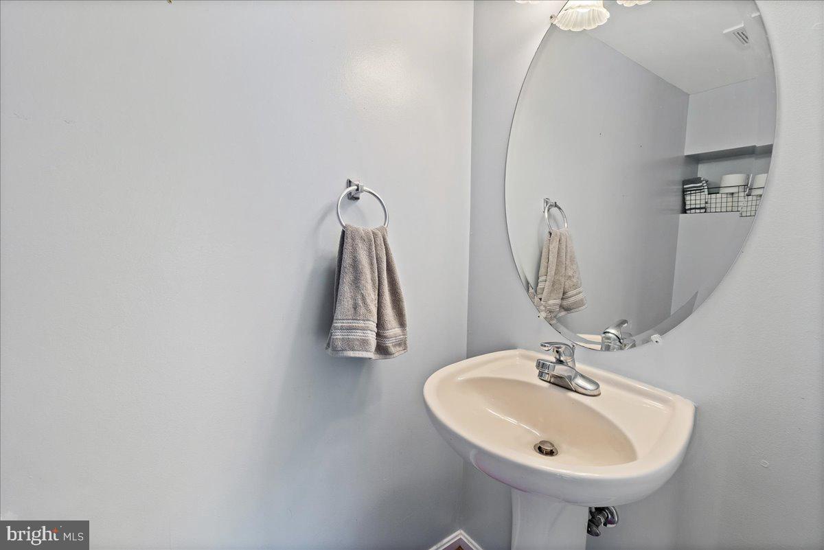 WELLINGTON TRACE - Residential