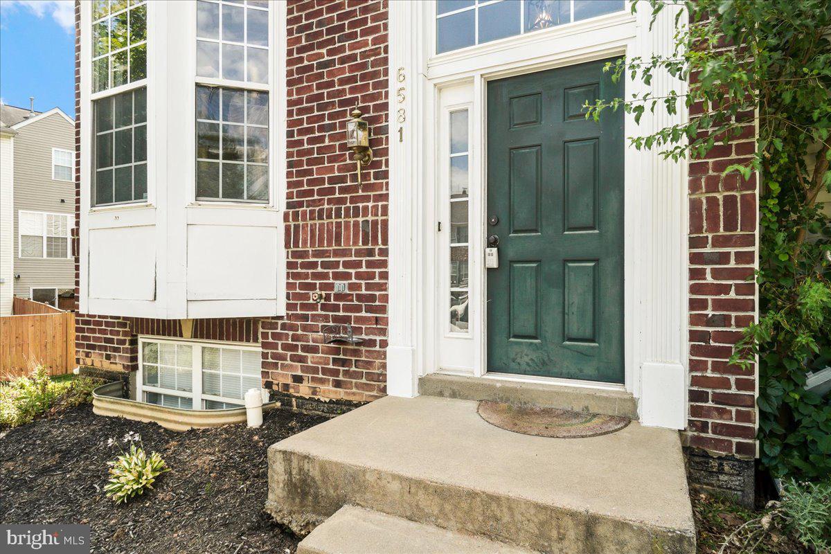 WELLINGTON TRACE - Residential