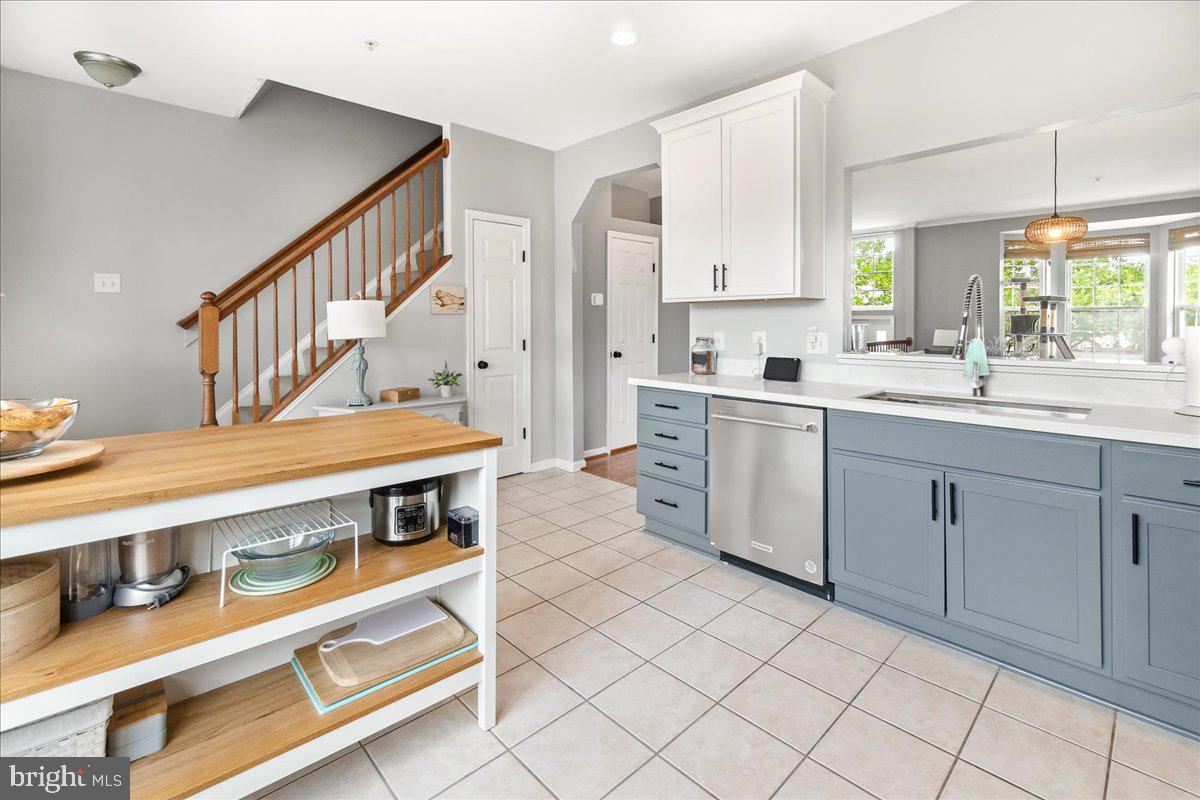 WELLINGTON TRACE - Residential