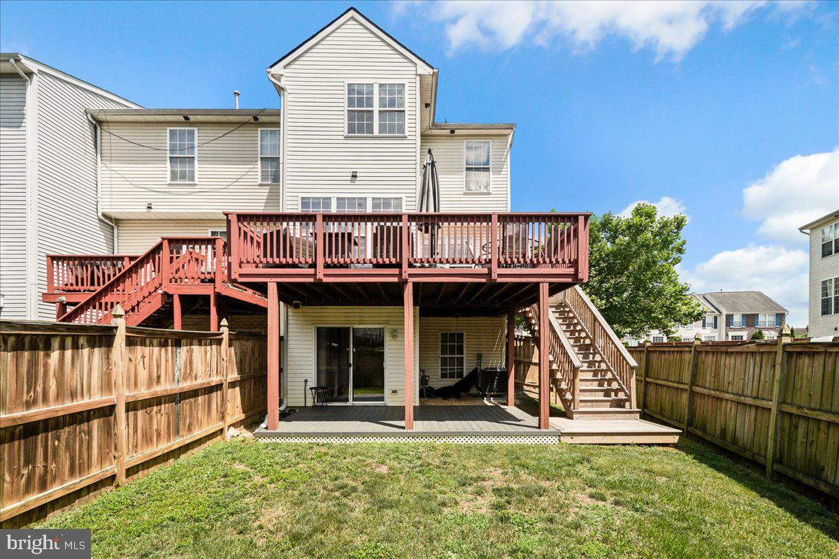 WELLINGTON TRACE - Residential