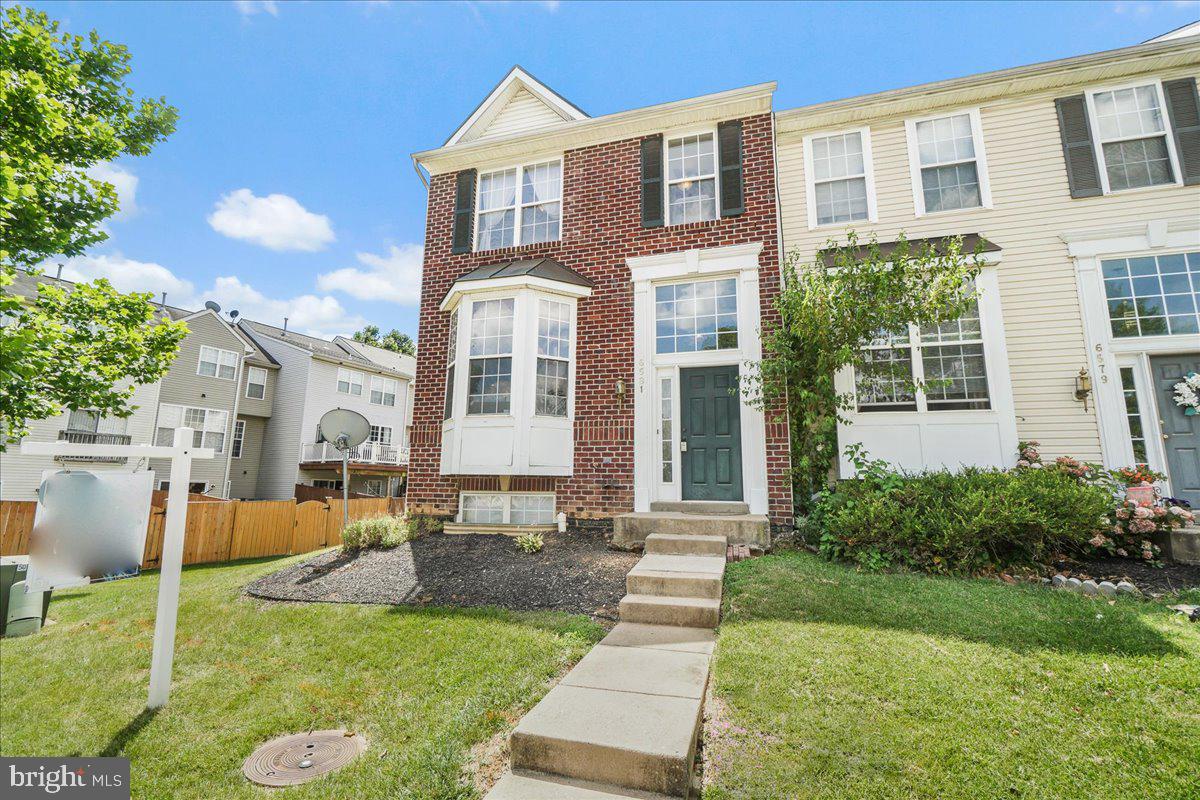 WELLINGTON TRACE - Residential