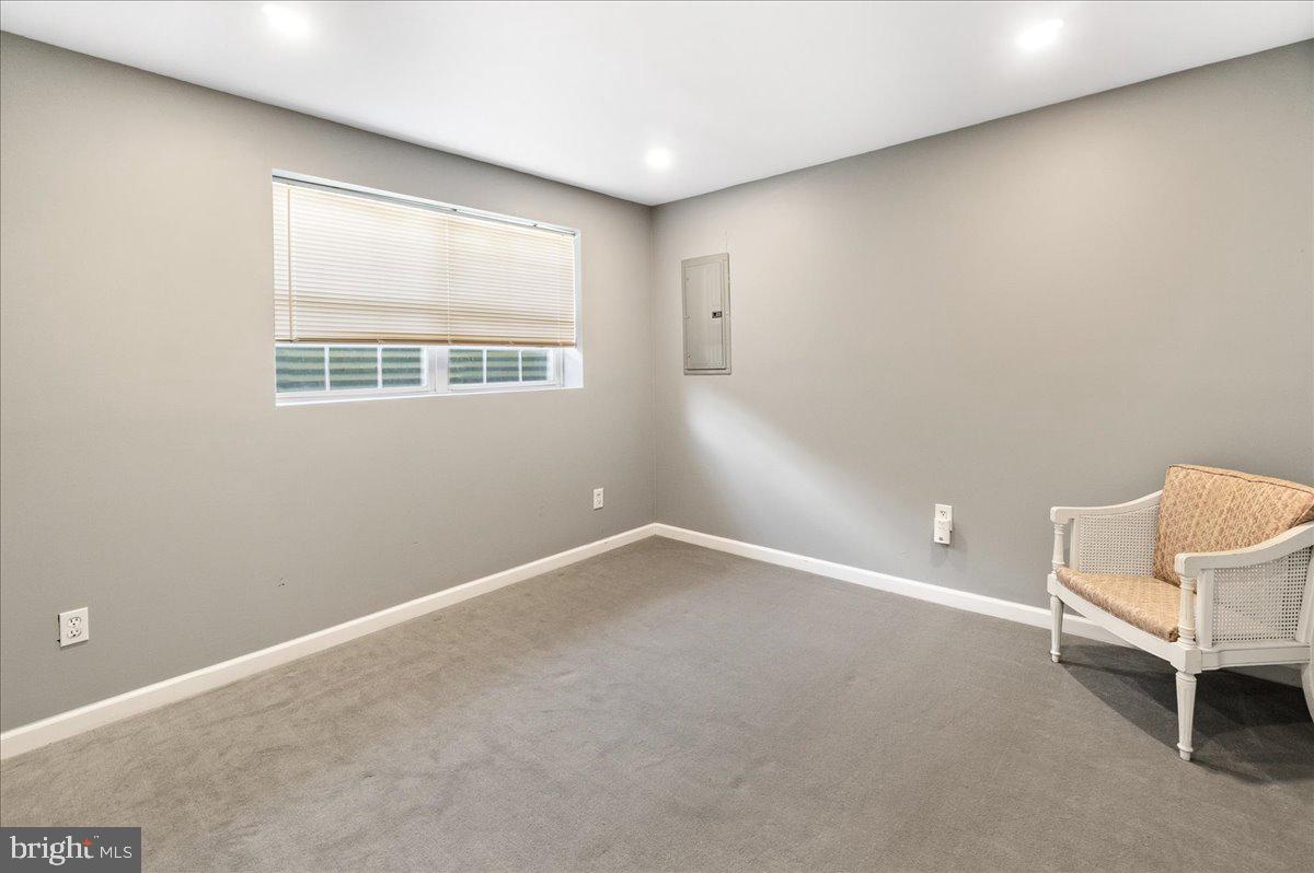 WELLINGTON TRACE - Residential