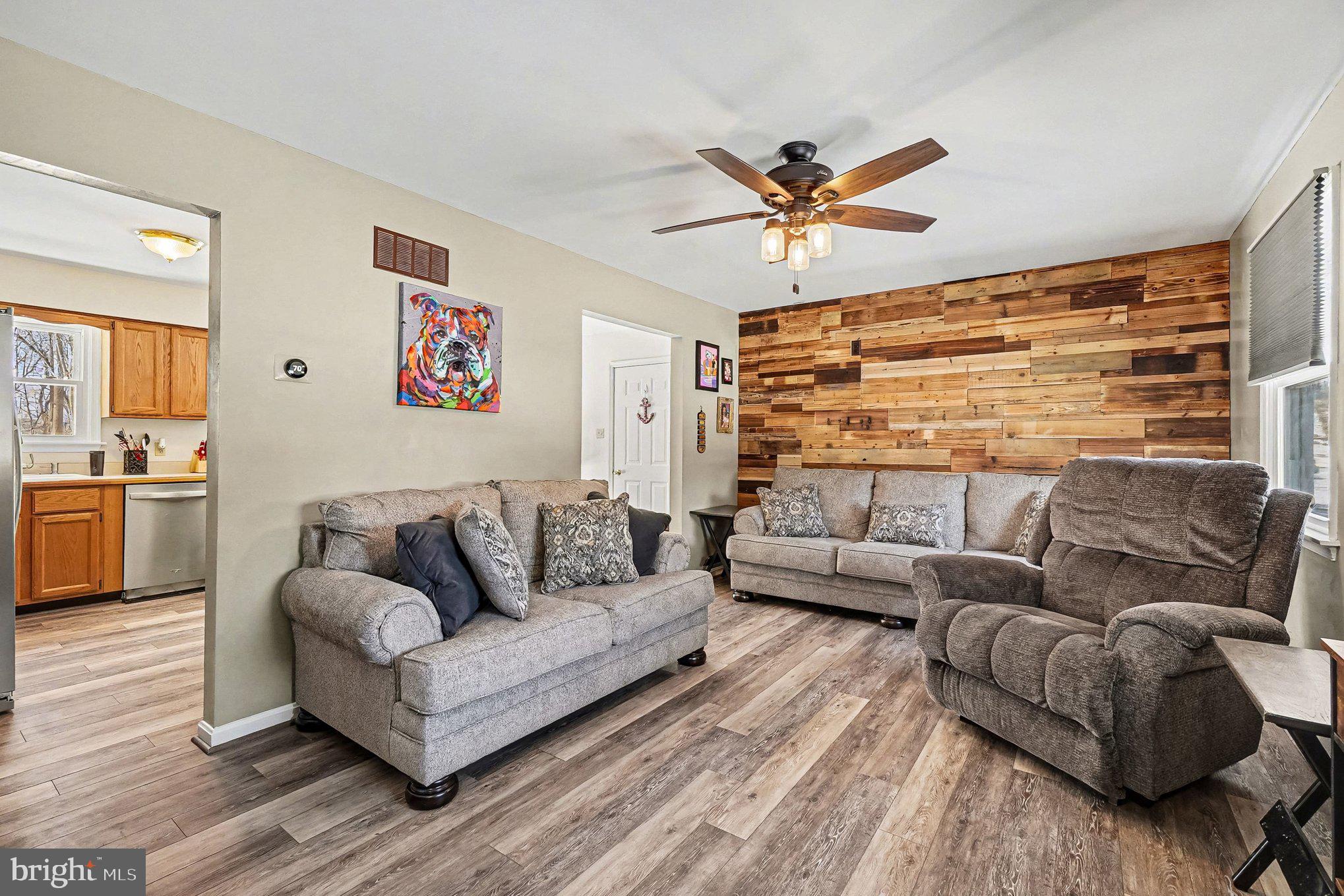 PERRYVILLE - Residential