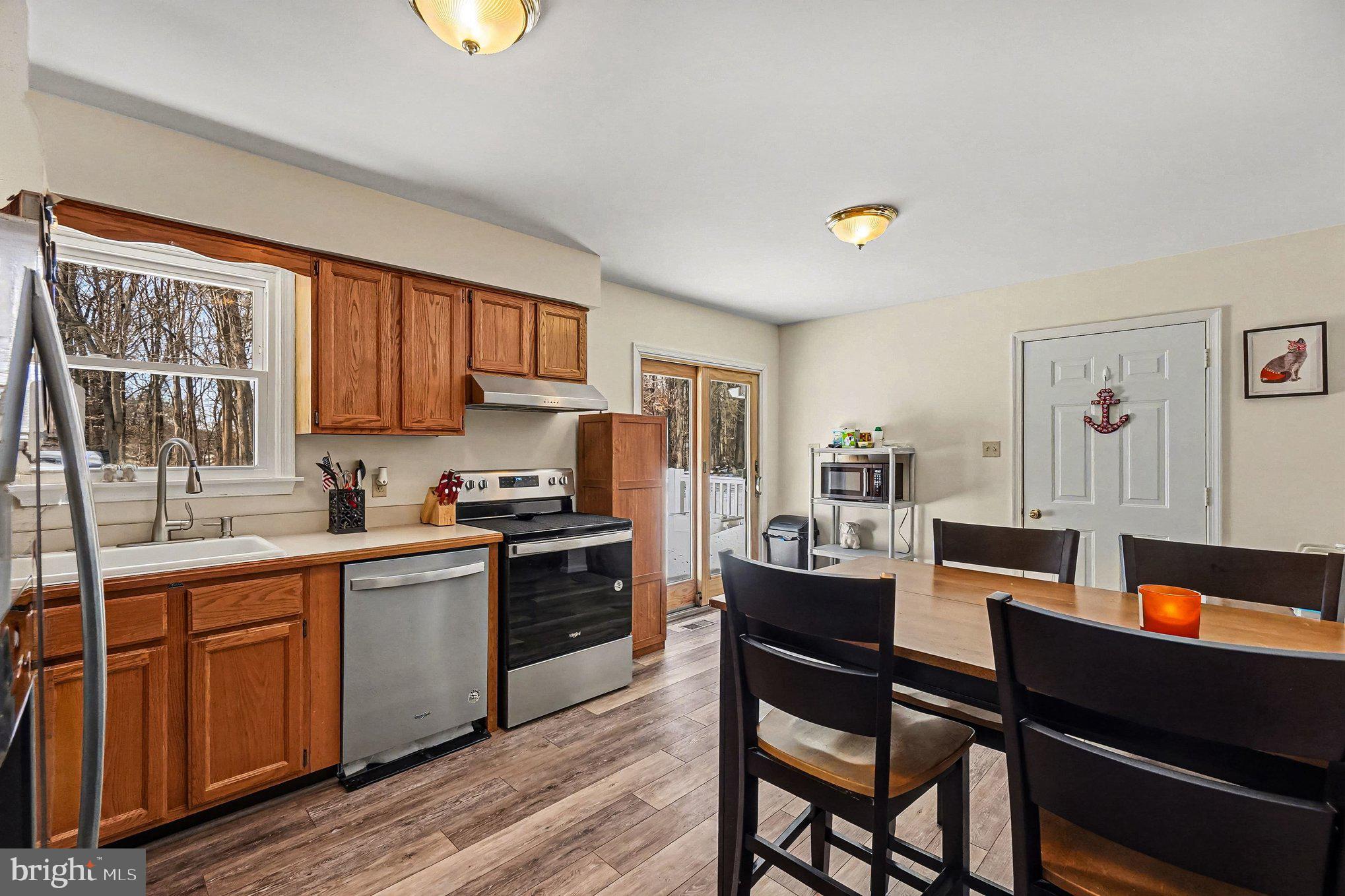 PERRYVILLE - Residential