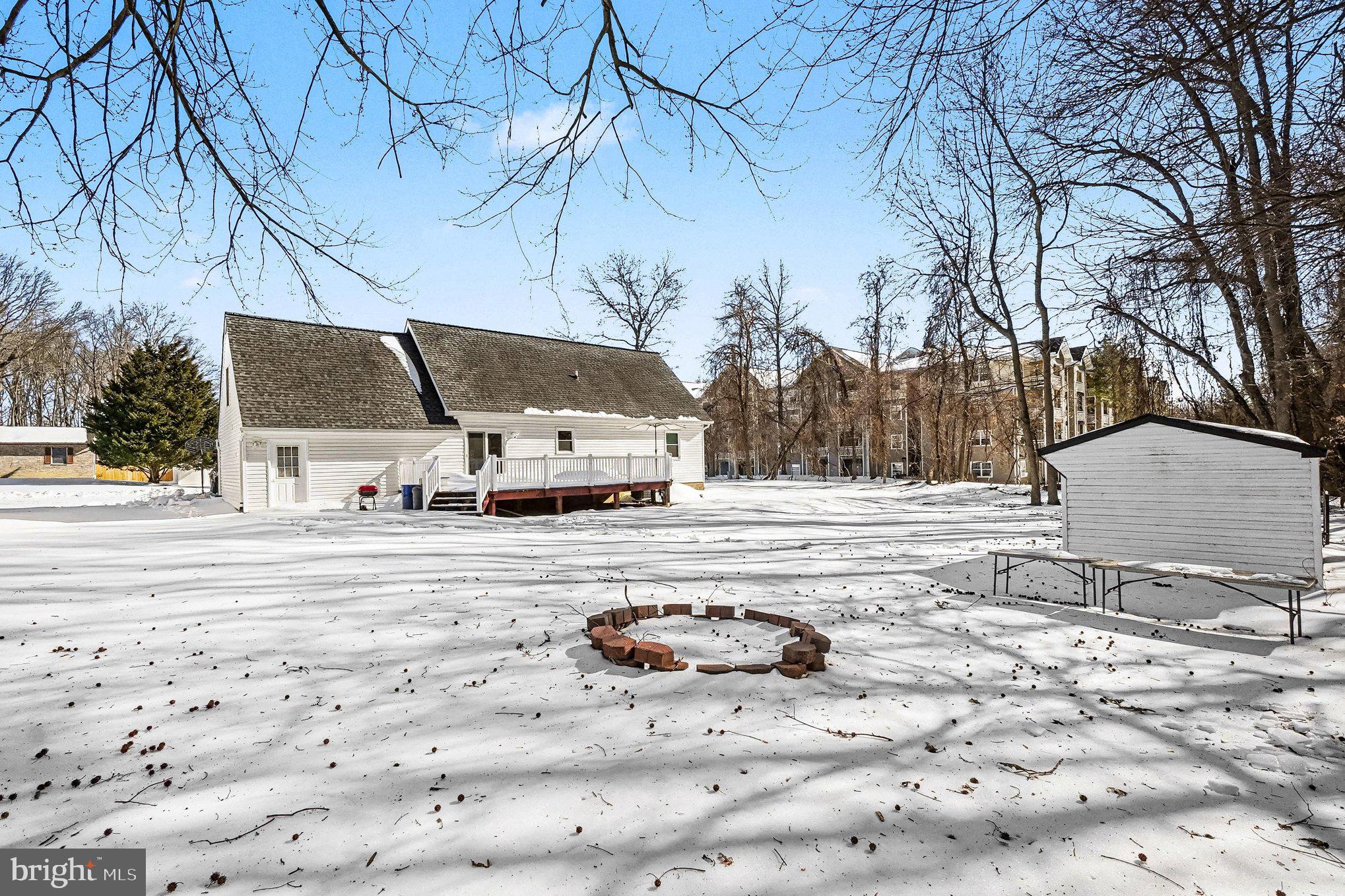 PERRYVILLE - Residential