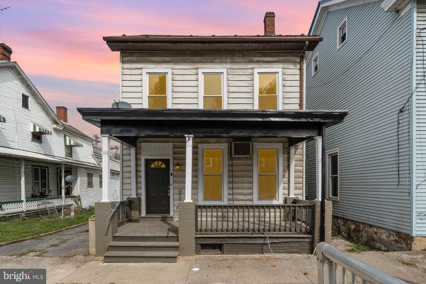 Step into this beautifully updated 3-bedroom, 1.5-bath home offering the perfect blend of modern style and everyday comfort. Featuring a spacious  living and dining area, this home is ideal for entertaining or relaxing with loved ones. The sleek, renovated kitchen and baths offer contemporary finishes and thoughtful details throughout. Enjoy a cozy backyard — perfect for weekend BBQs or quiet evenings — and a detached two-car garage providing ample storage and parking. With its fresh updates and functional layout, this home is a must-see! Schedule your showings today!