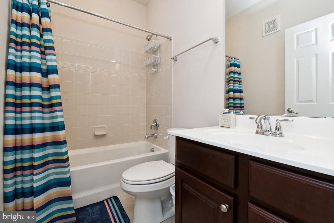 RED OAK CROSSING - Residential