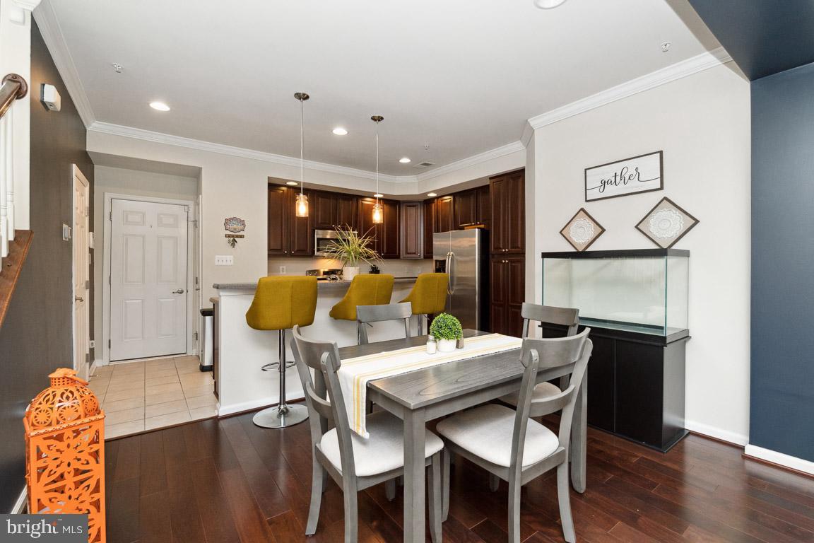 RED OAK CROSSING - Residential