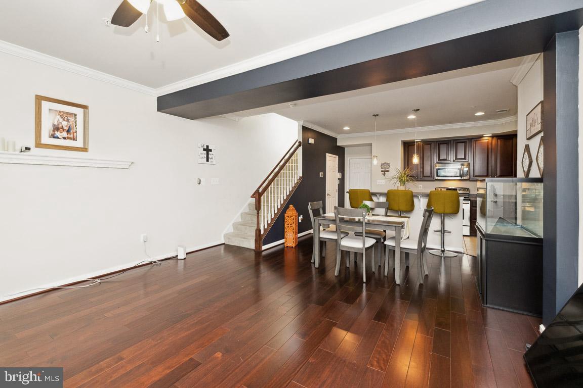 RED OAK CROSSING - Residential