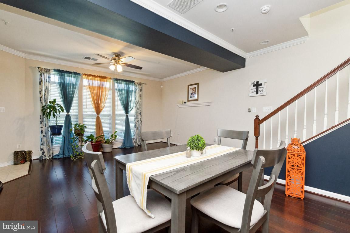 RED OAK CROSSING - Residential