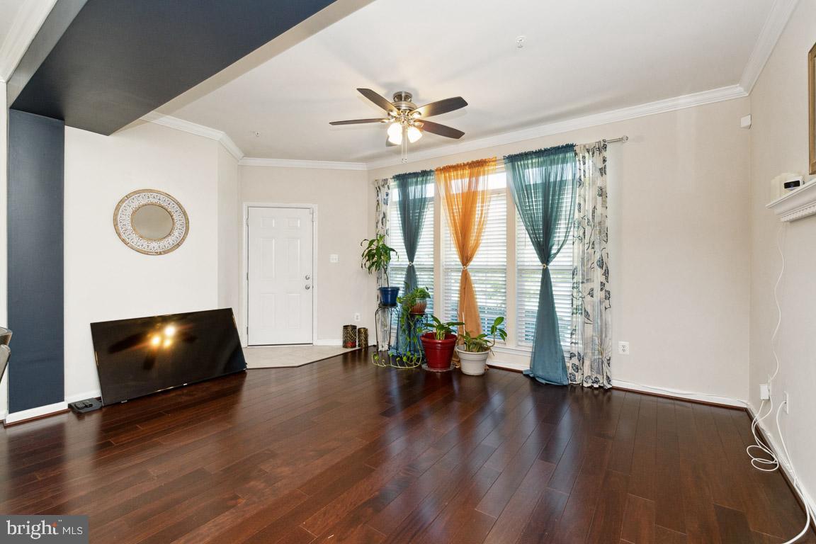 RED OAK CROSSING - Residential