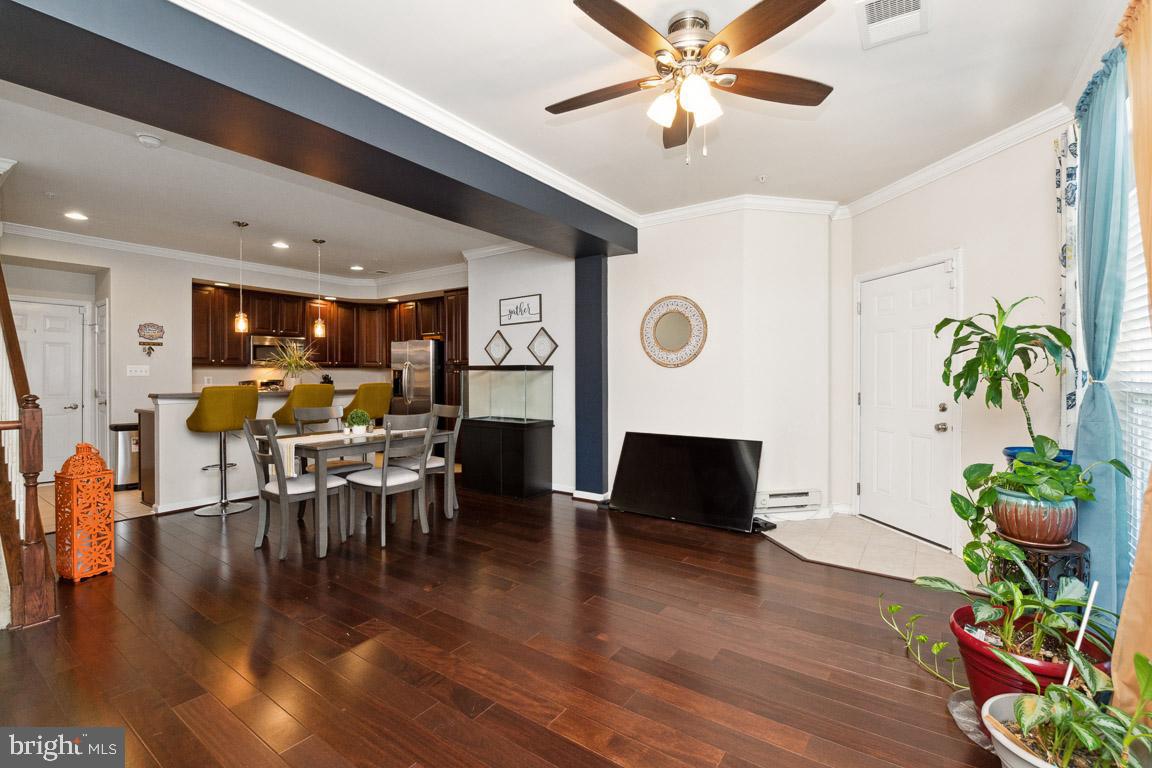 RED OAK CROSSING - Residential