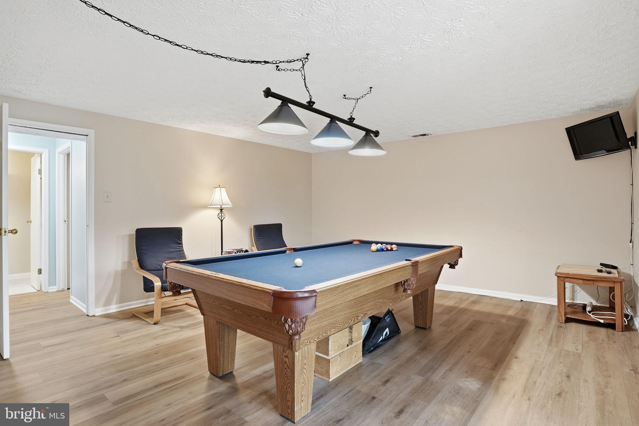 ULMSTEAD GARDENS - Residential