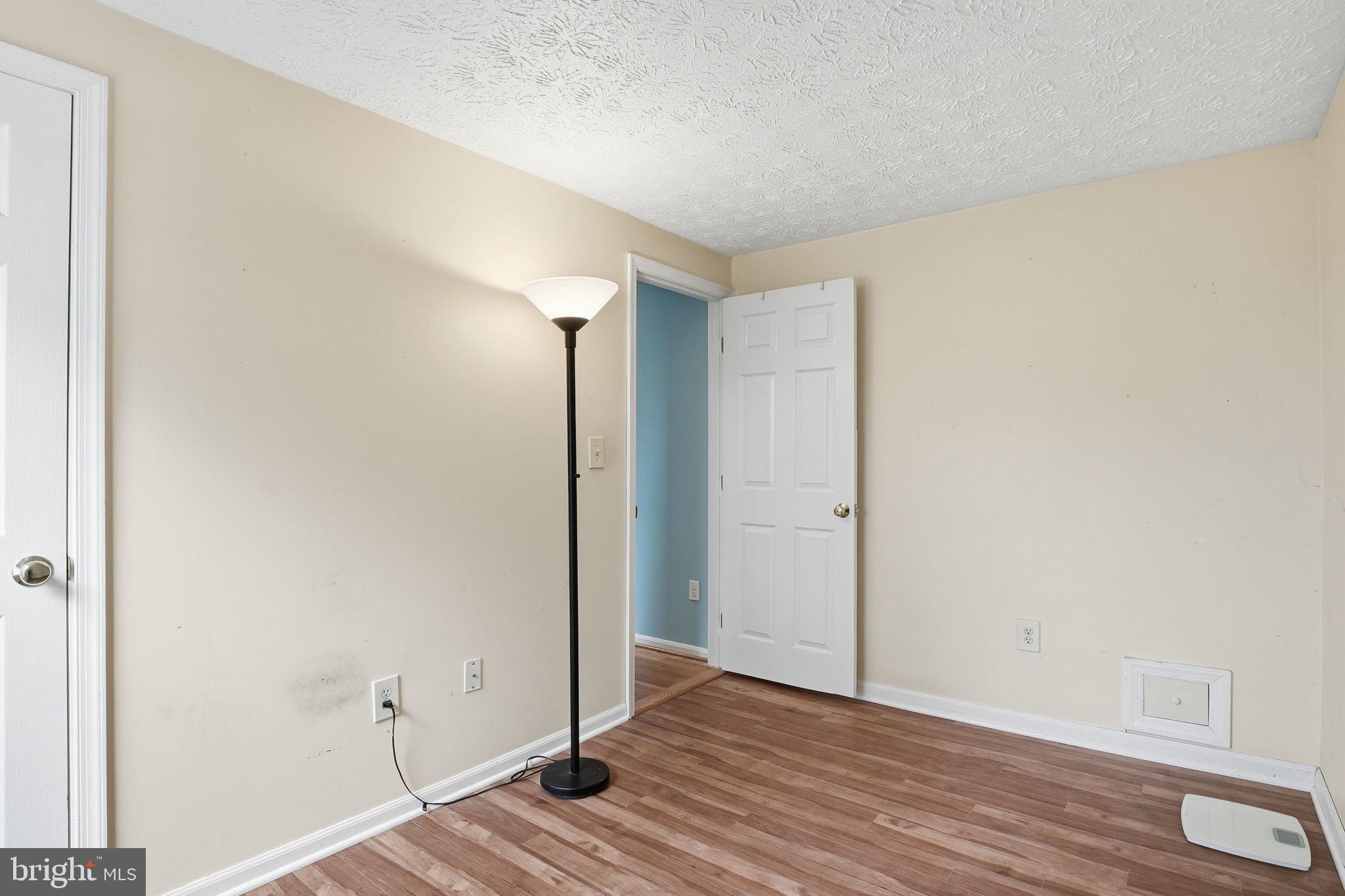 ULMSTEAD GARDENS - Residential