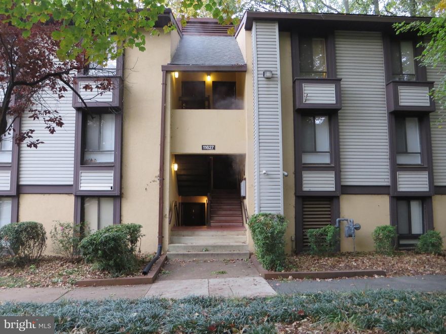 Come see this freshly updated unit.  New carpet, freshly painted, and ready for move in.  Located in the heart of Reston, you are close to everything.  5 mins to metro, 10 mins to town center, restaurants, and so much more.  Quite end of the neighborhood, with walking paths near.  Hurry, priced to move, so it will not last long.