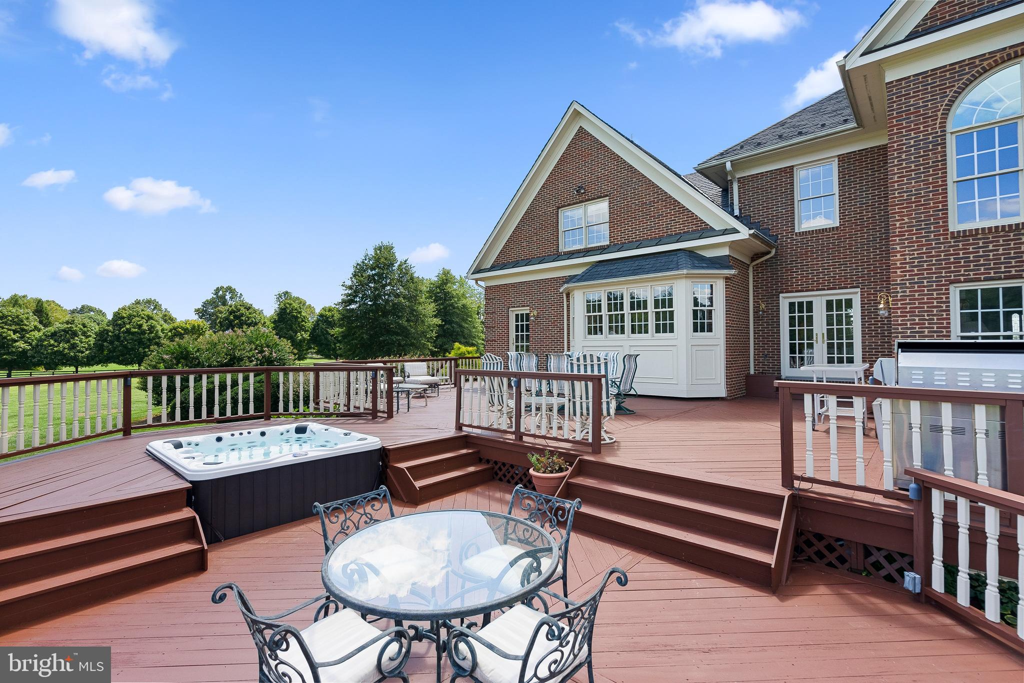 CHESWICK - Residential