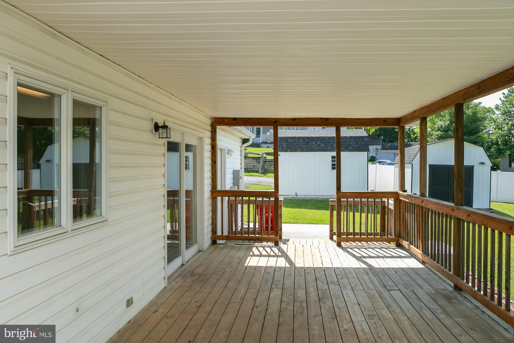 CREEKSIDE - Residential