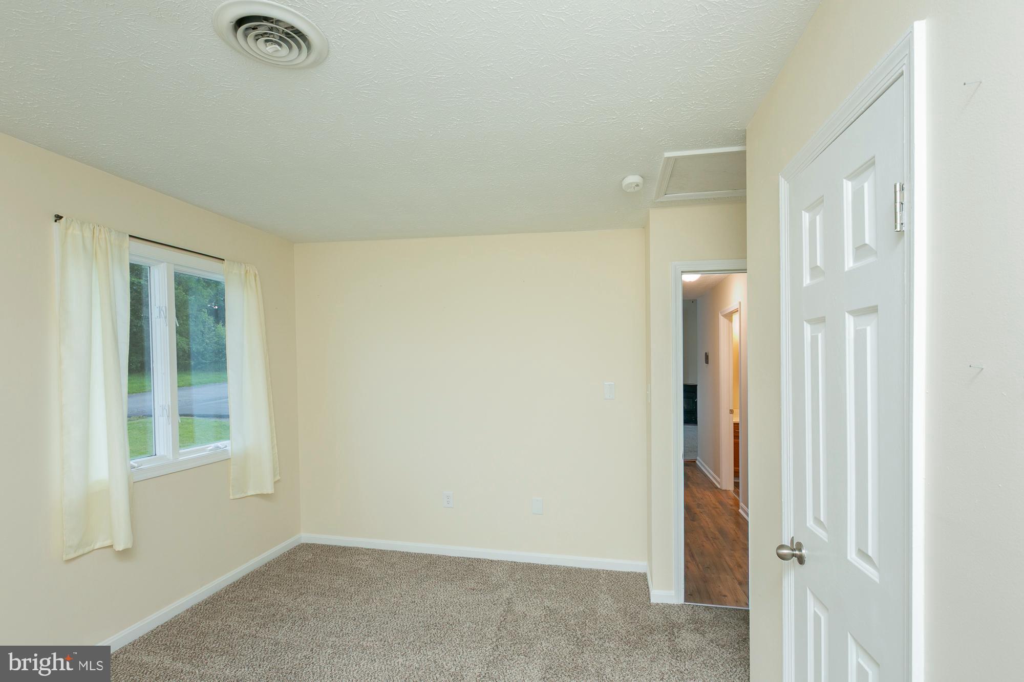 CREEKSIDE - Residential