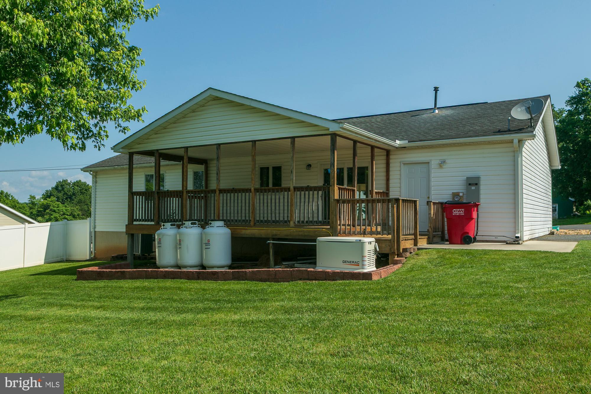 CREEKSIDE - Residential