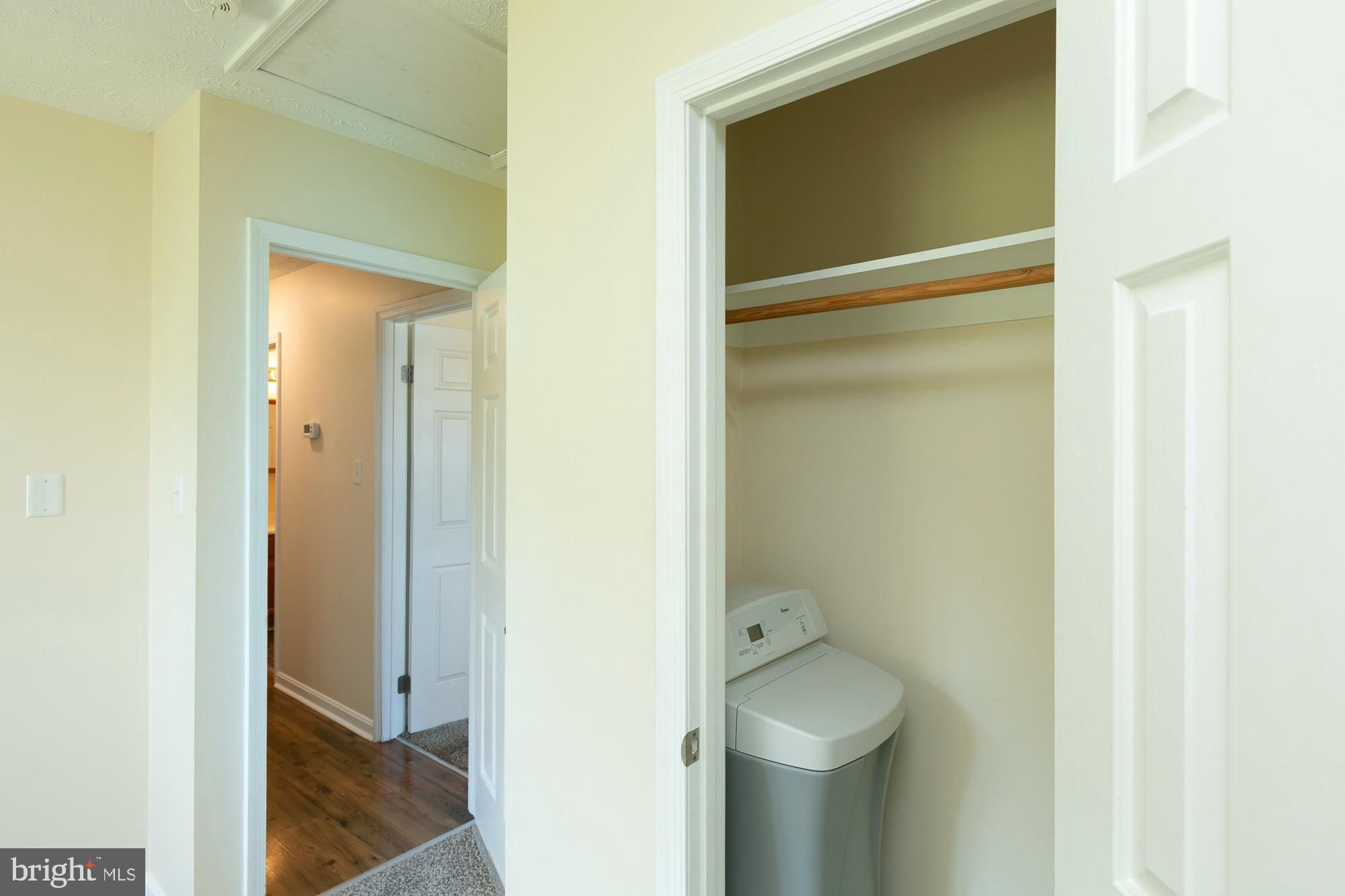 CREEKSIDE - Residential