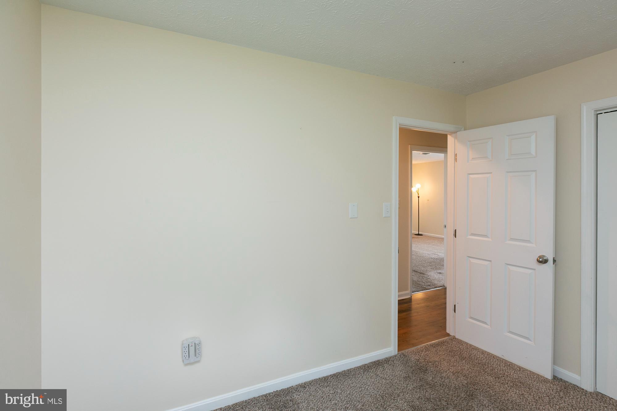 CREEKSIDE - Residential